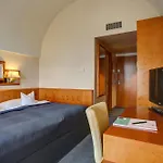 Centro 4*