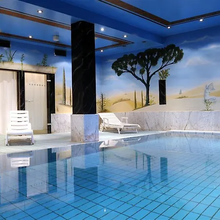 Centro Hotell 4*