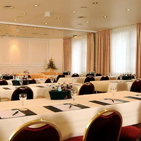 Centro 4*