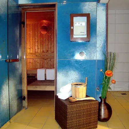 Centro 4*