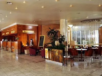 Centro 4*