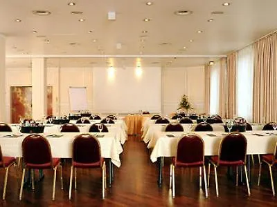 Centro 4*