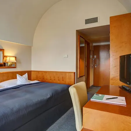 Centro 4*